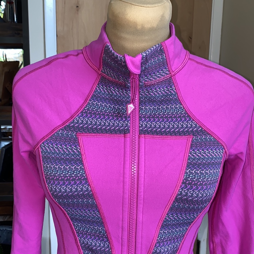 Ivivva jacket - Picture 3 of 6